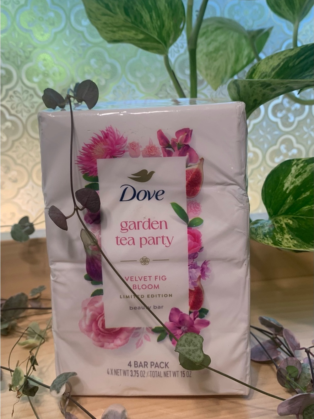 Dove Garden Tea Party Velvet Fig Bloom Limited Edition Beauty Bars - 4 Bar Pack